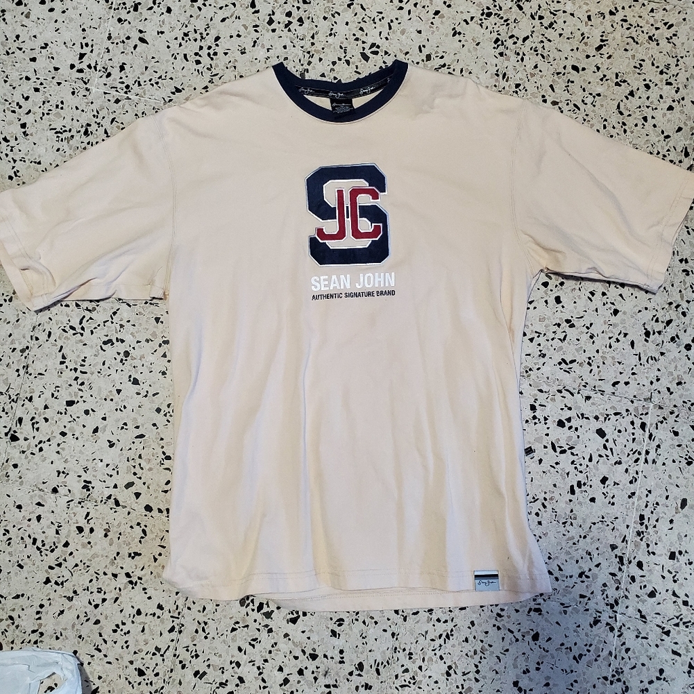 Authentic Sean John Large T-shirt